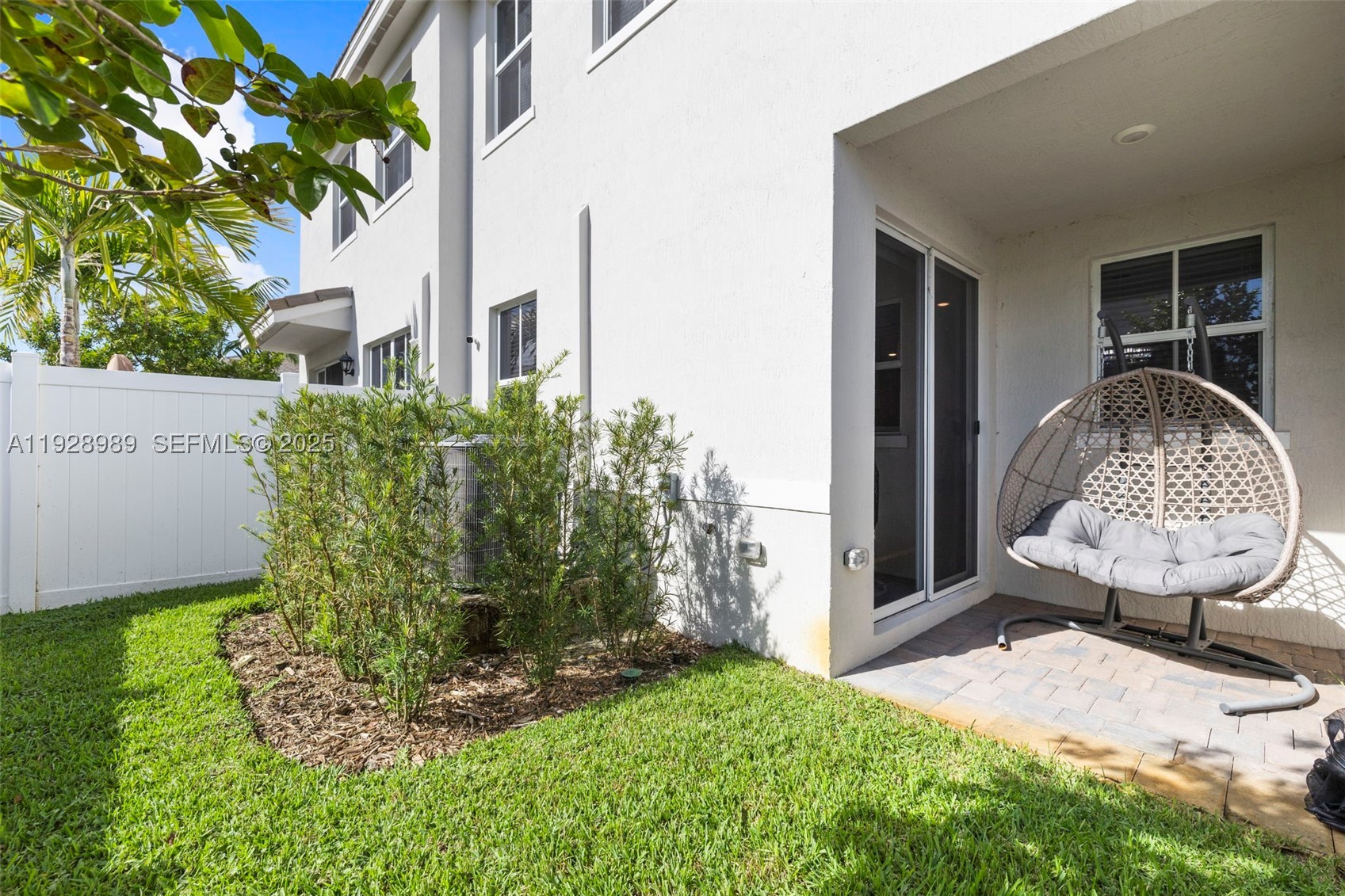 MERRICK SQUARE - Residential