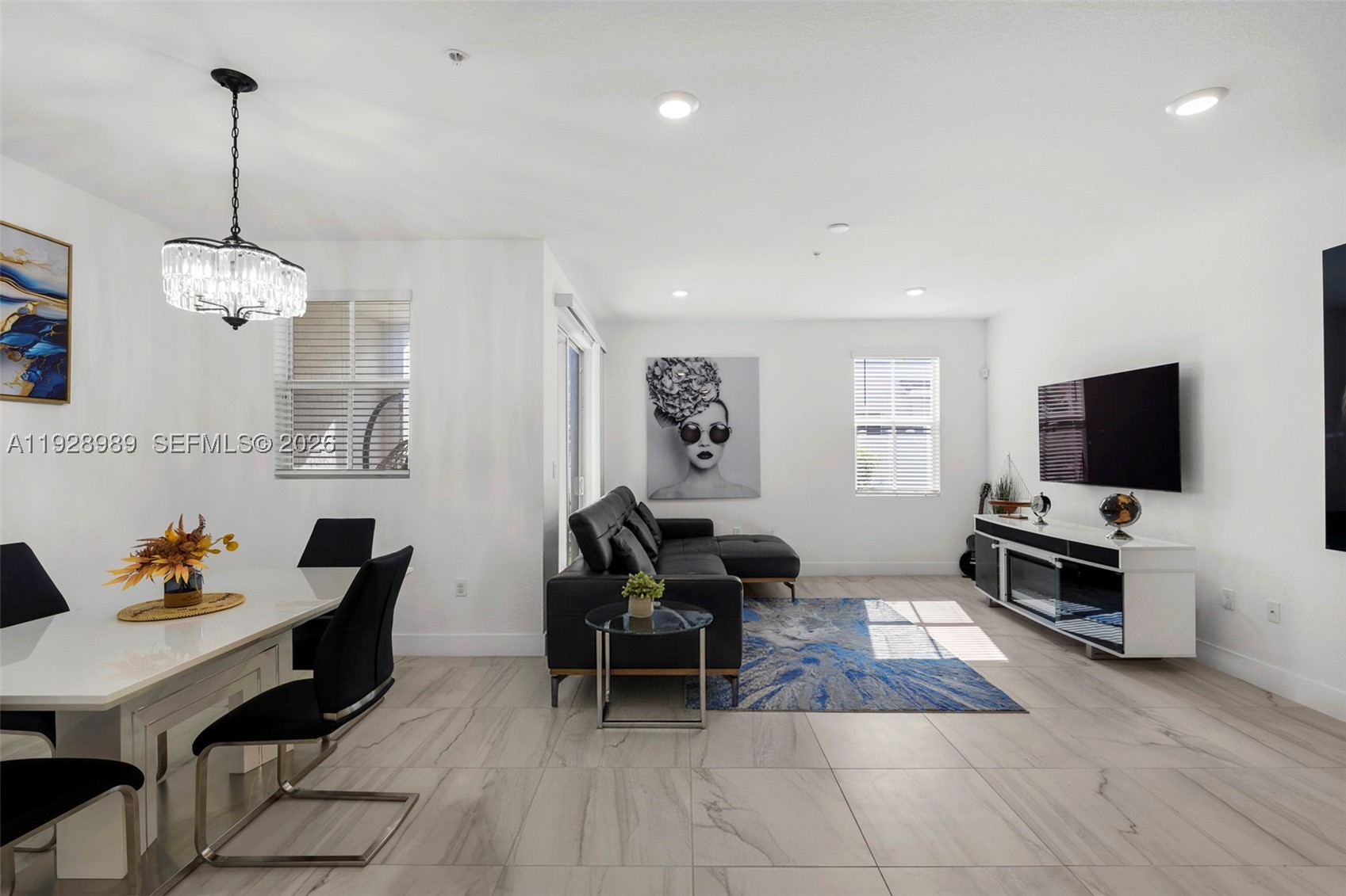MERRICK SQUARE - Residential