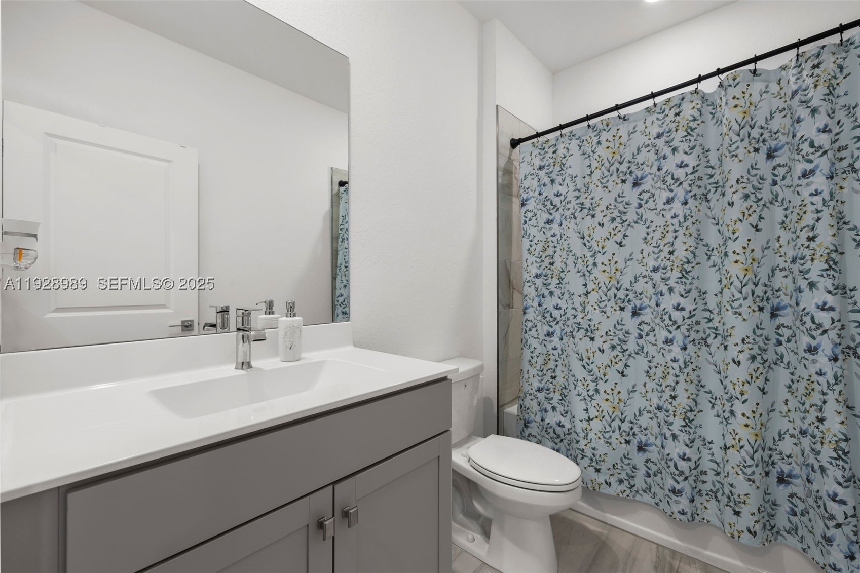 MERRICK SQUARE - Residential