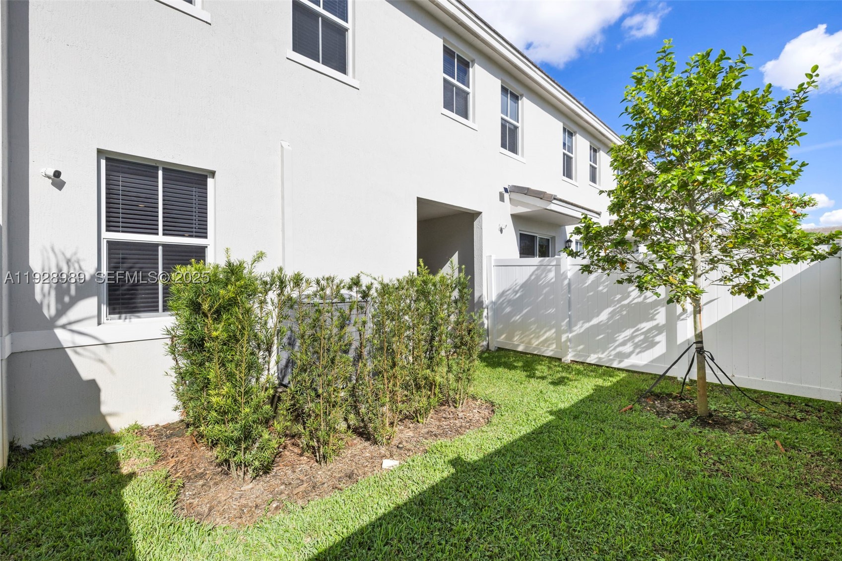 MERRICK SQUARE - Residential