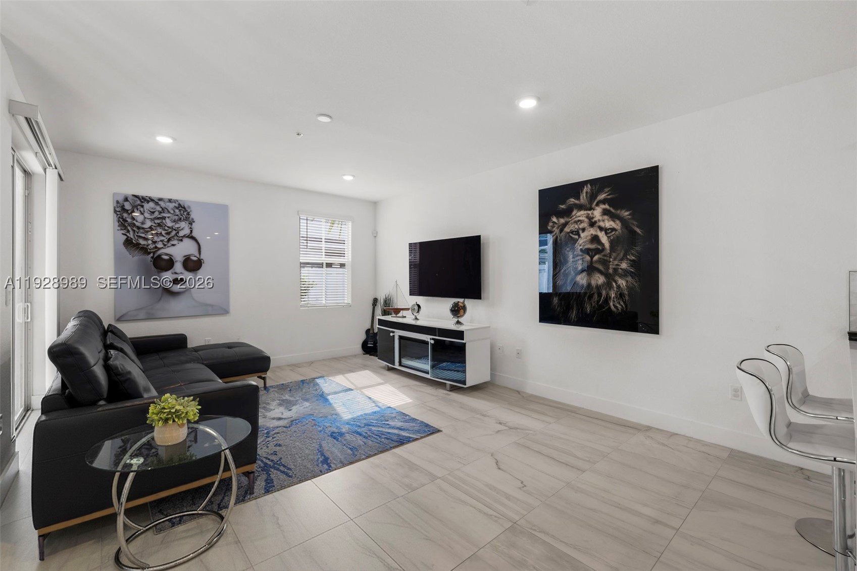 MERRICK SQUARE - Residential