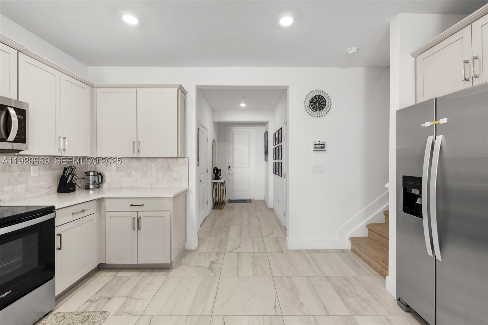 MERRICK SQUARE - Residential