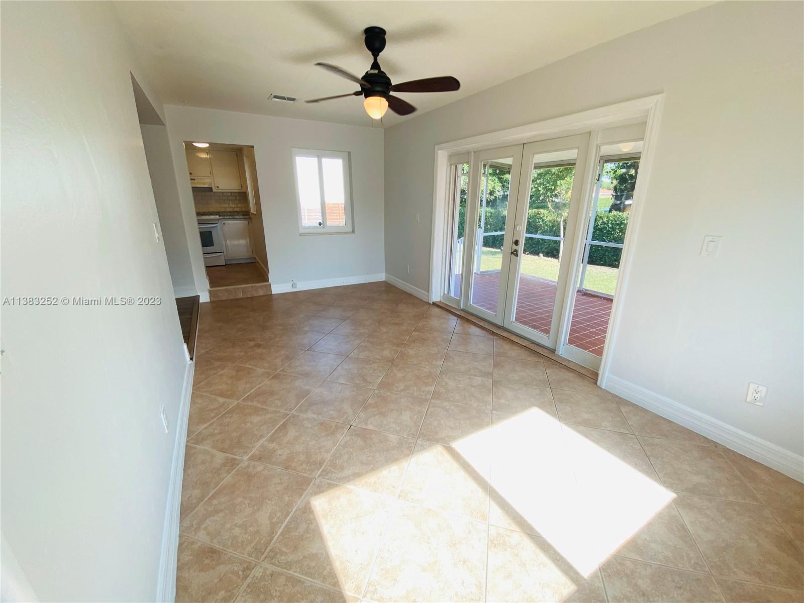 FLEEMAN GROVE - Residential Lease