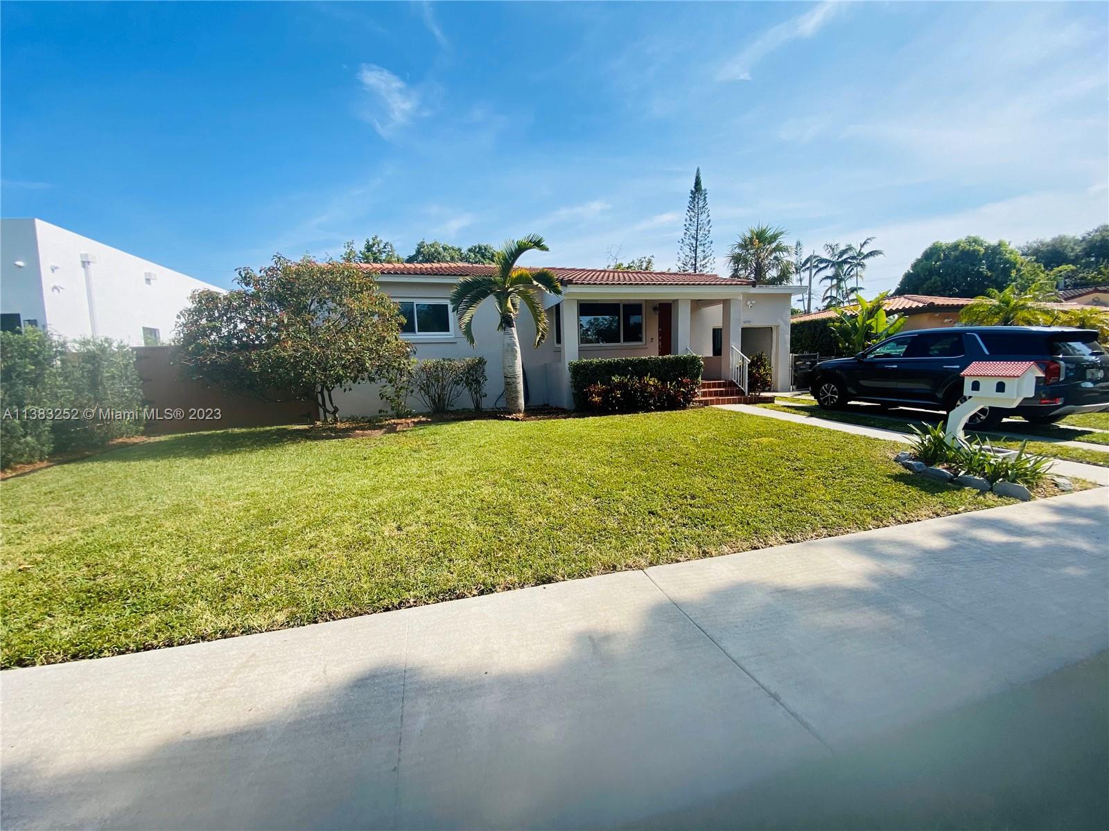 FLEEMAN GROVE - Residential Lease