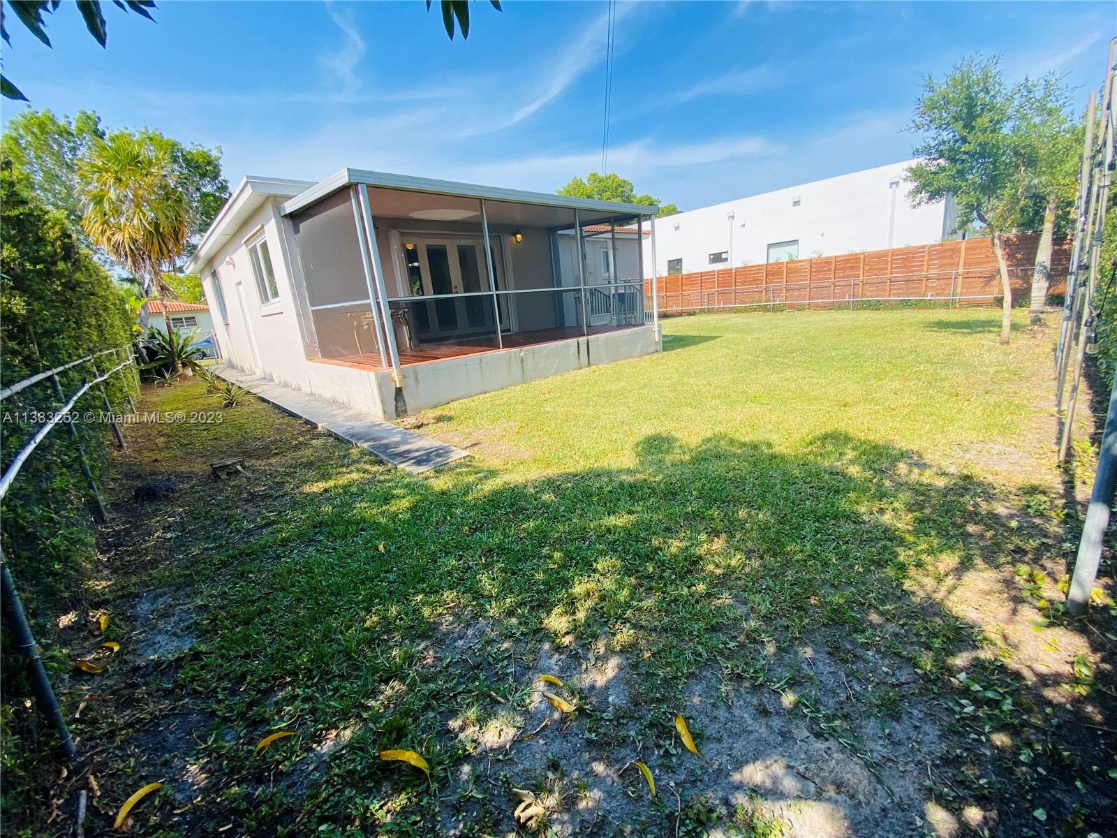 FLEEMAN GROVE - Residential Lease