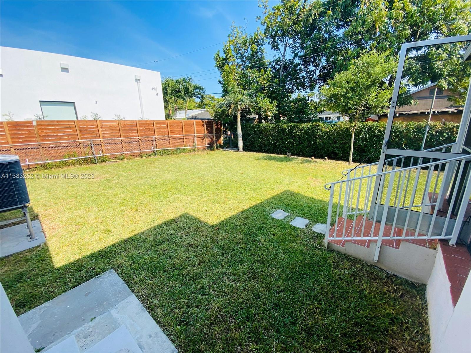 FLEEMAN GROVE - Residential Lease