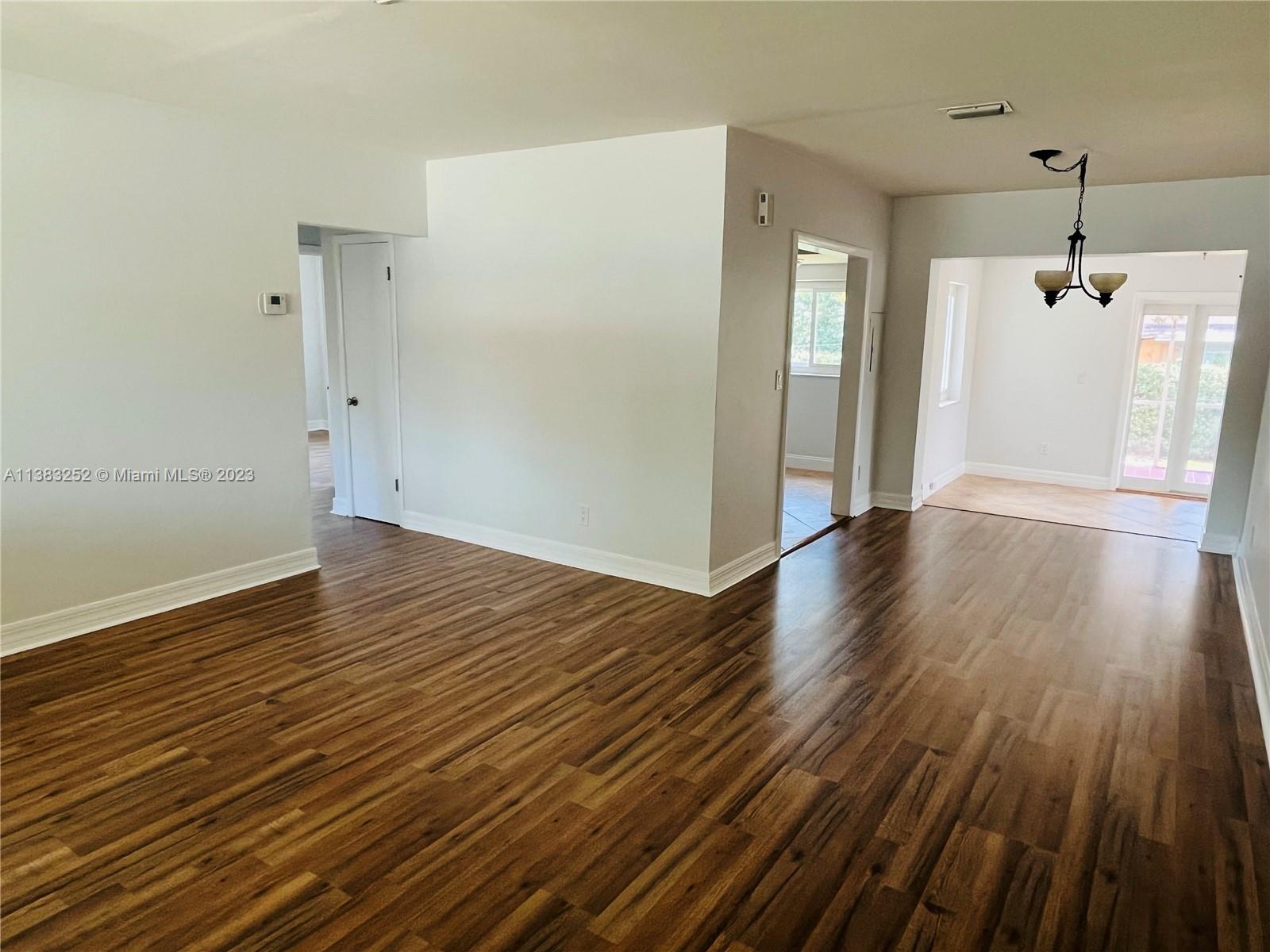 FLEEMAN GROVE - Residential Lease