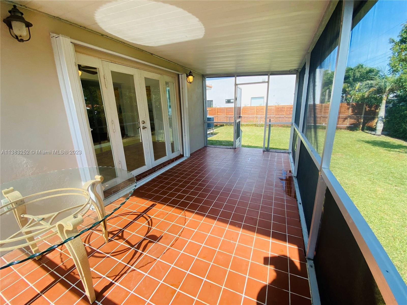 FLEEMAN GROVE - Residential Lease