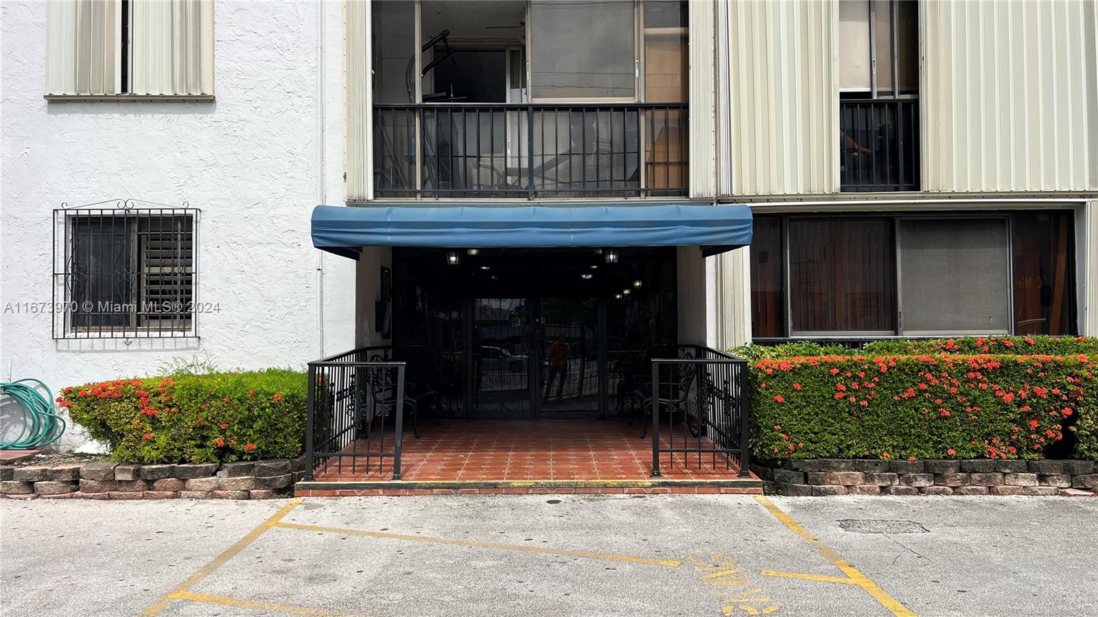 MOON TOWER CONDO - Residential Lease