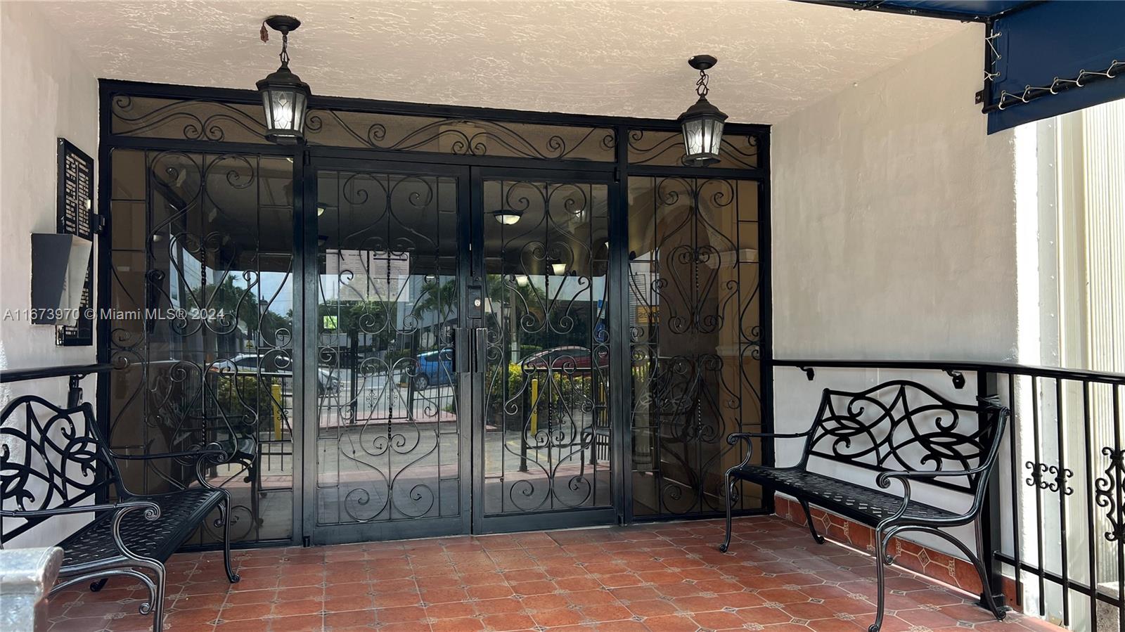 MOON TOWER CONDO - Residential Lease