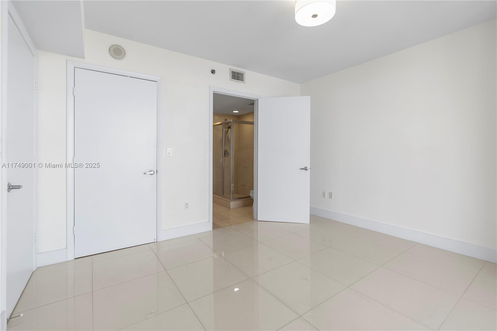 50 Biscayne - Residential Lease