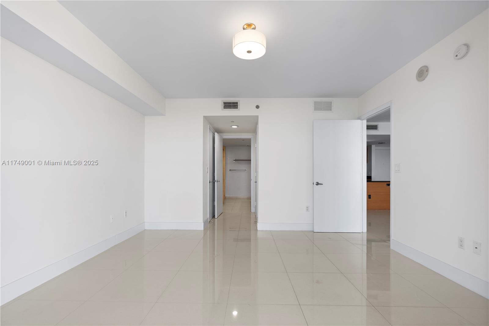 50 Biscayne - Residential Lease