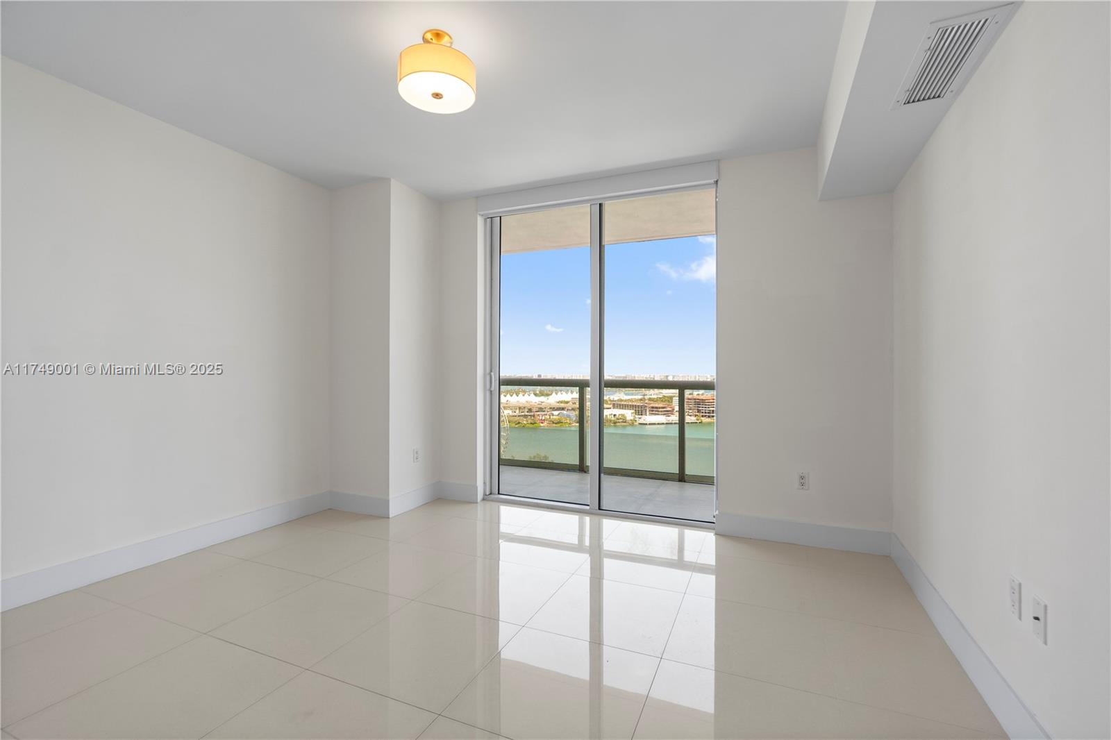50 Biscayne - Residential Lease