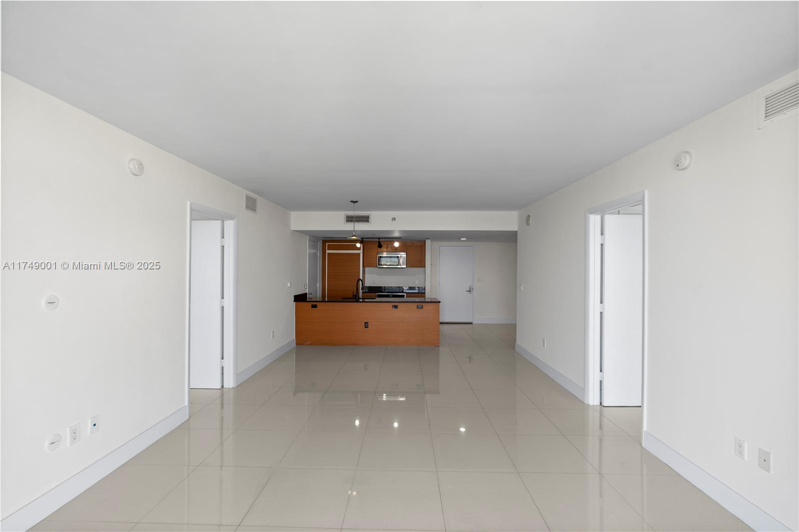 50 Biscayne - Residential Lease