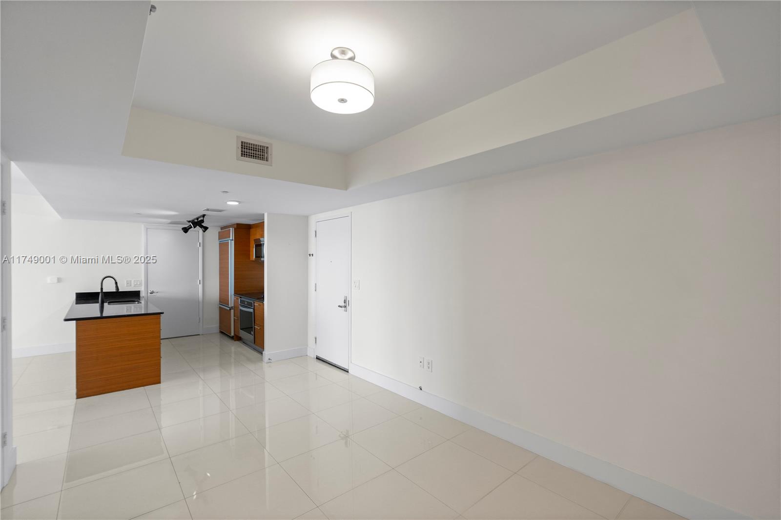 50 Biscayne - Residential Lease