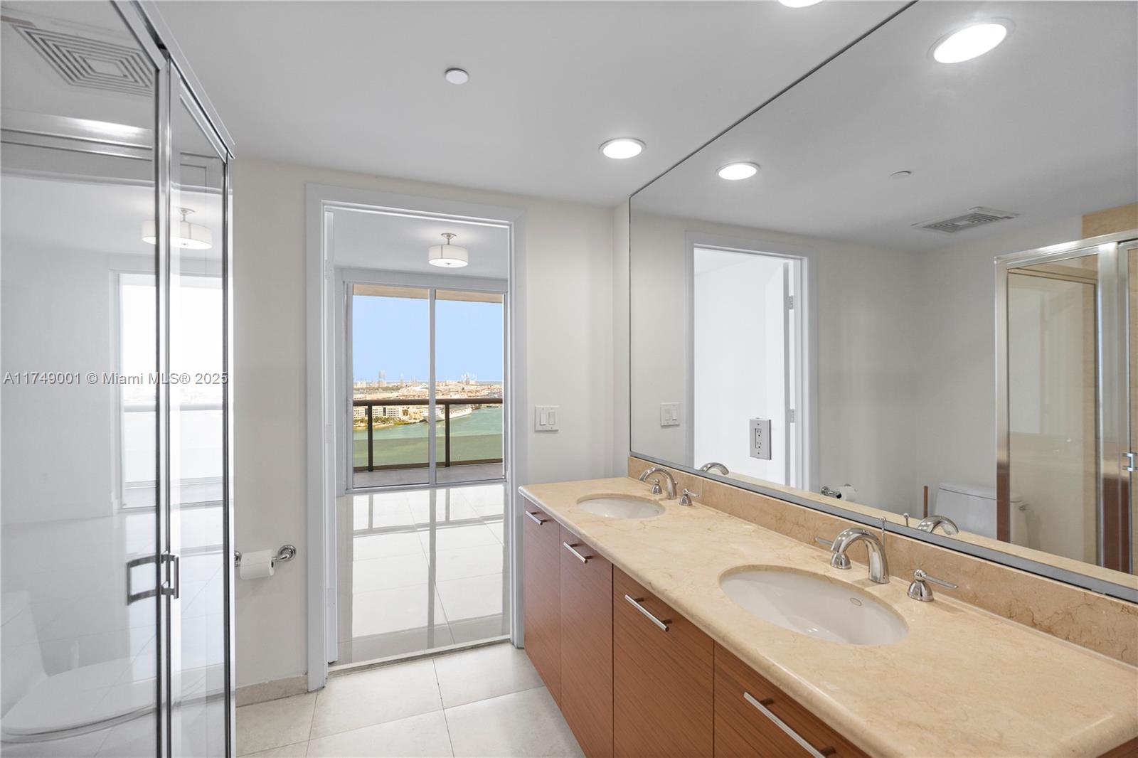 50 Biscayne - Residential Lease
