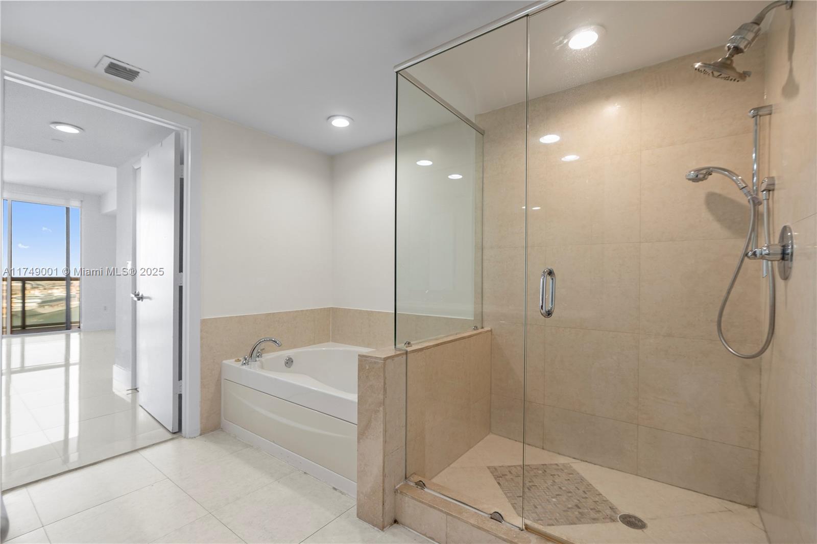 50 Biscayne - Residential Lease