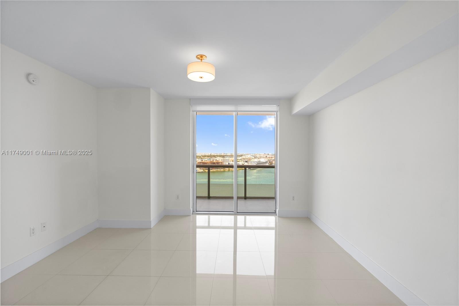 50 Biscayne - Residential Lease