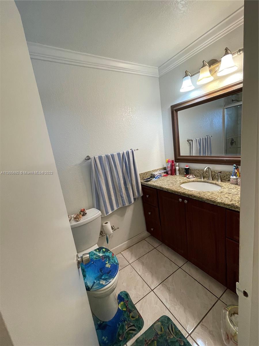 FOURTH HORIZONS CONDO - Residential