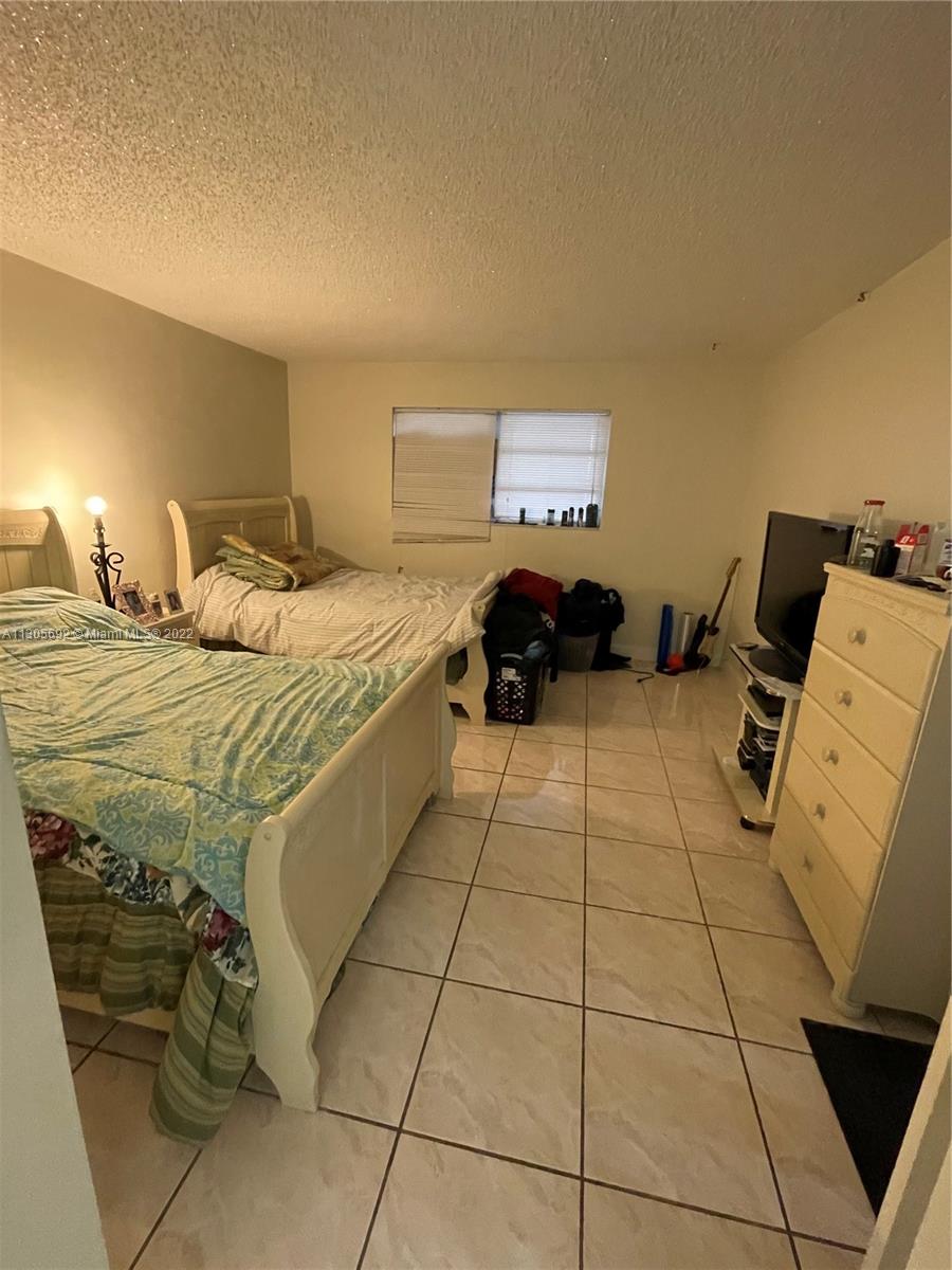 FOURTH HORIZONS CONDO - Residential