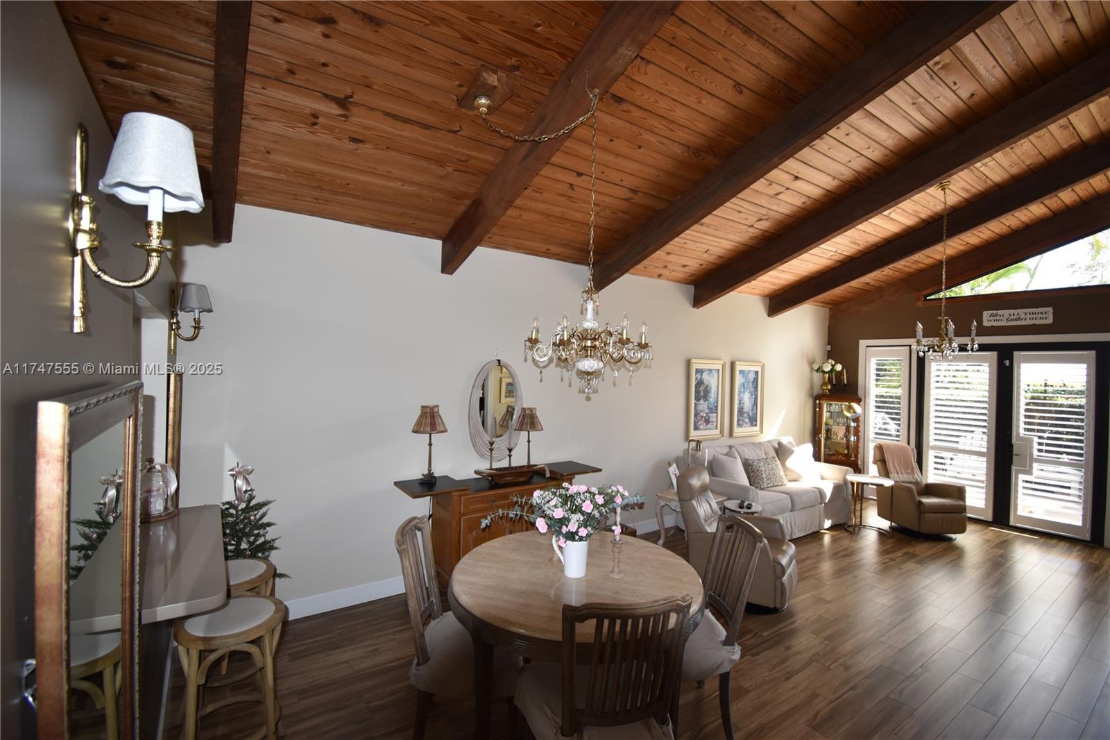 KILLIAN PINES TOWNHOUSES - Residential