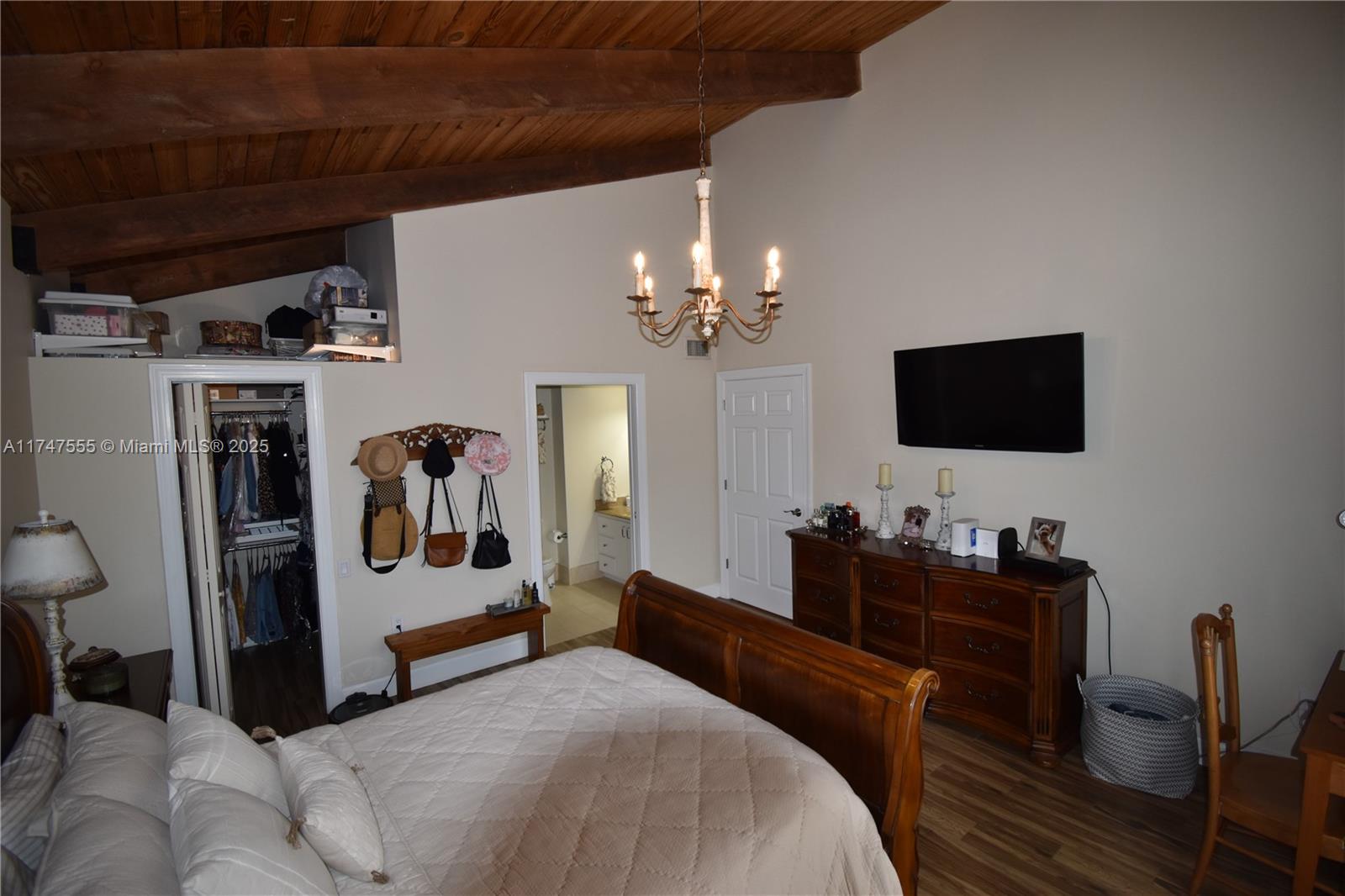 KILLIAN PINES TOWNHOUSES - Residential