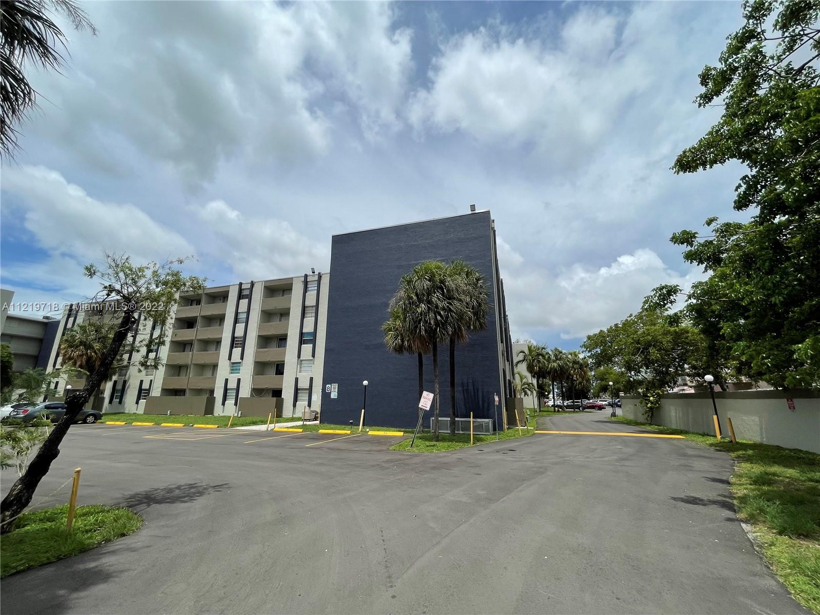 SAMARI LAKE EAST CONDO - Residential Lease