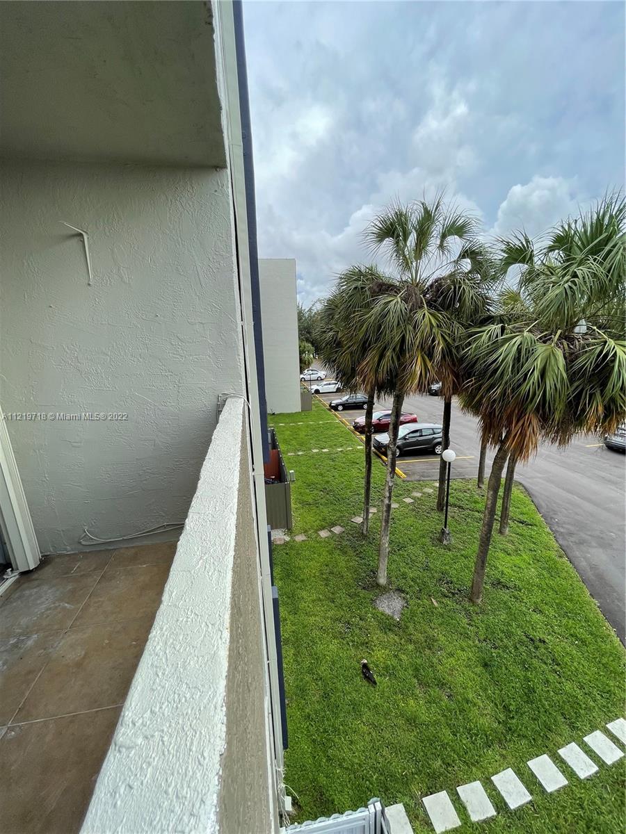 SAMARI LAKE EAST CONDO - Residential Lease