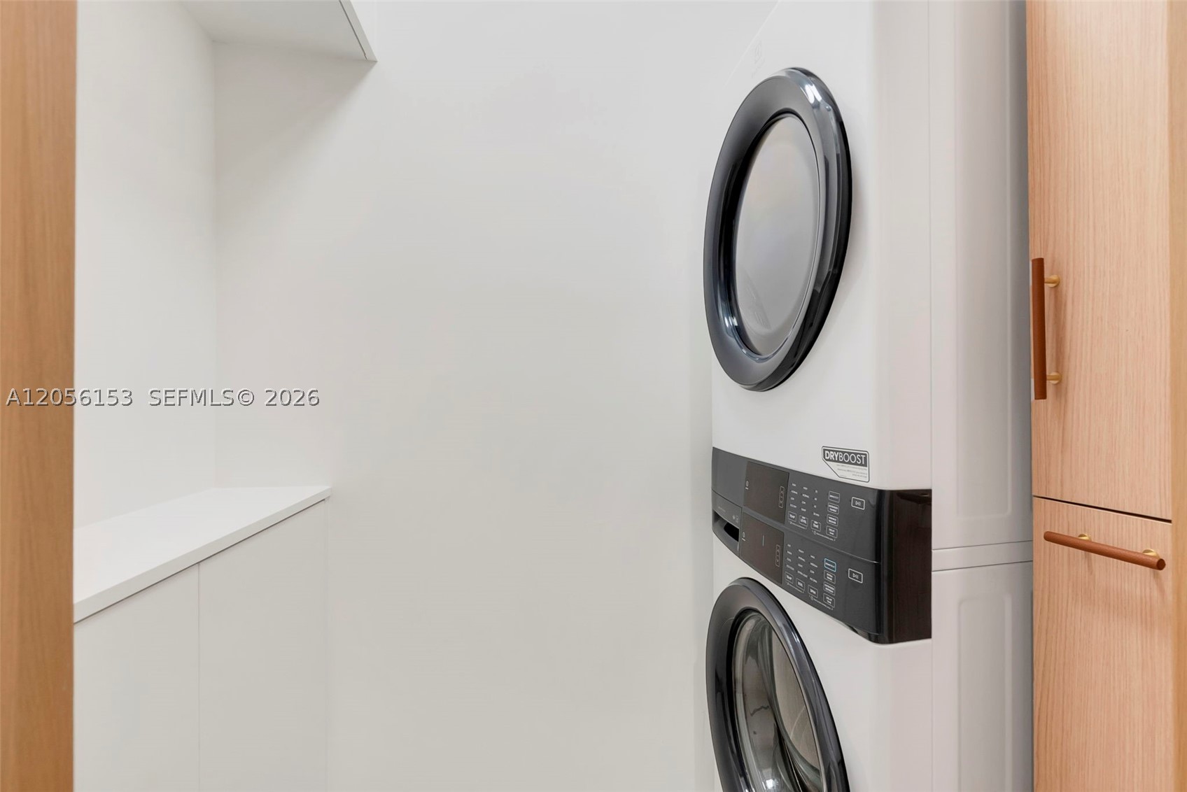 SOUTH BAY ESTATES - Residential Lease