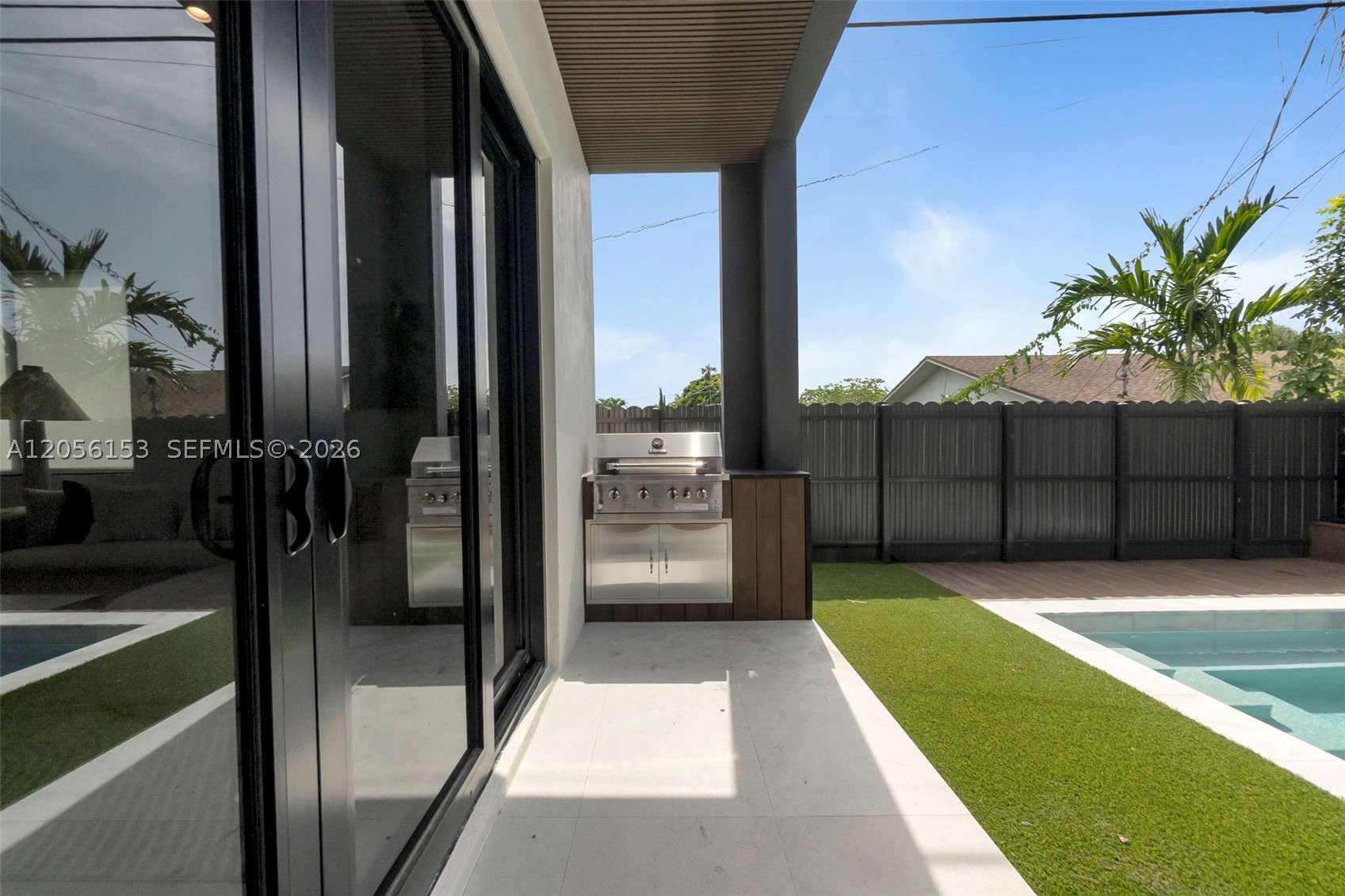 SOUTH BAY ESTATES - Residential Lease