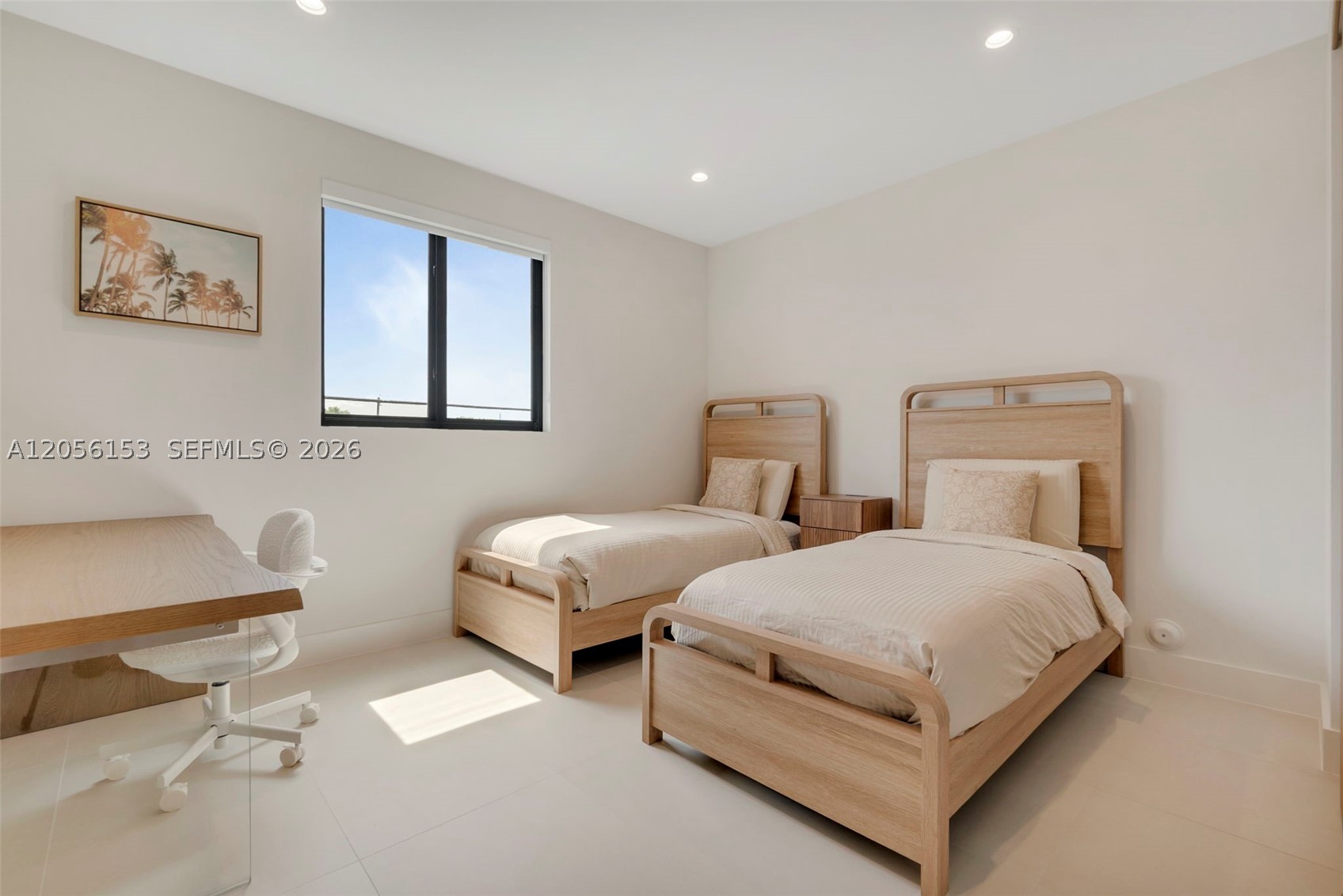 SOUTH BAY ESTATES - Residential Lease