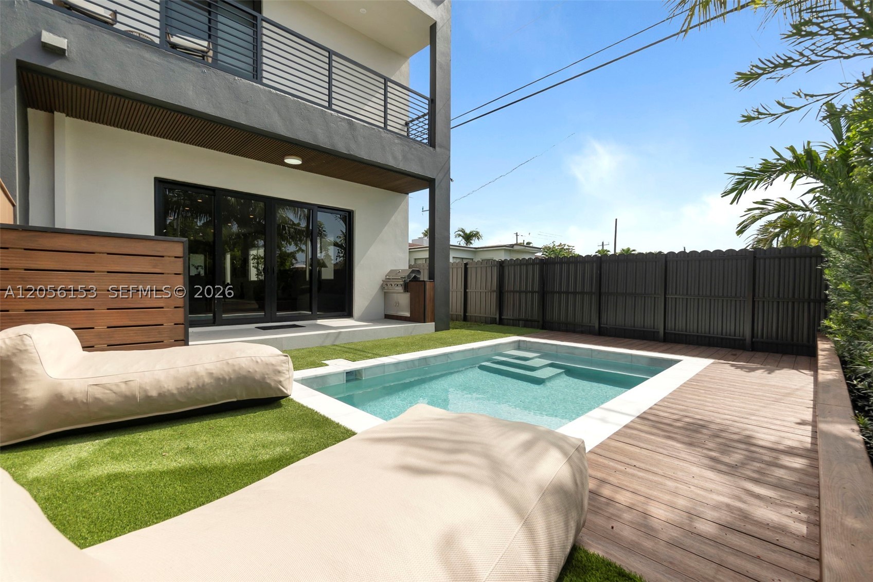 SOUTH BAY ESTATES - Residential Lease