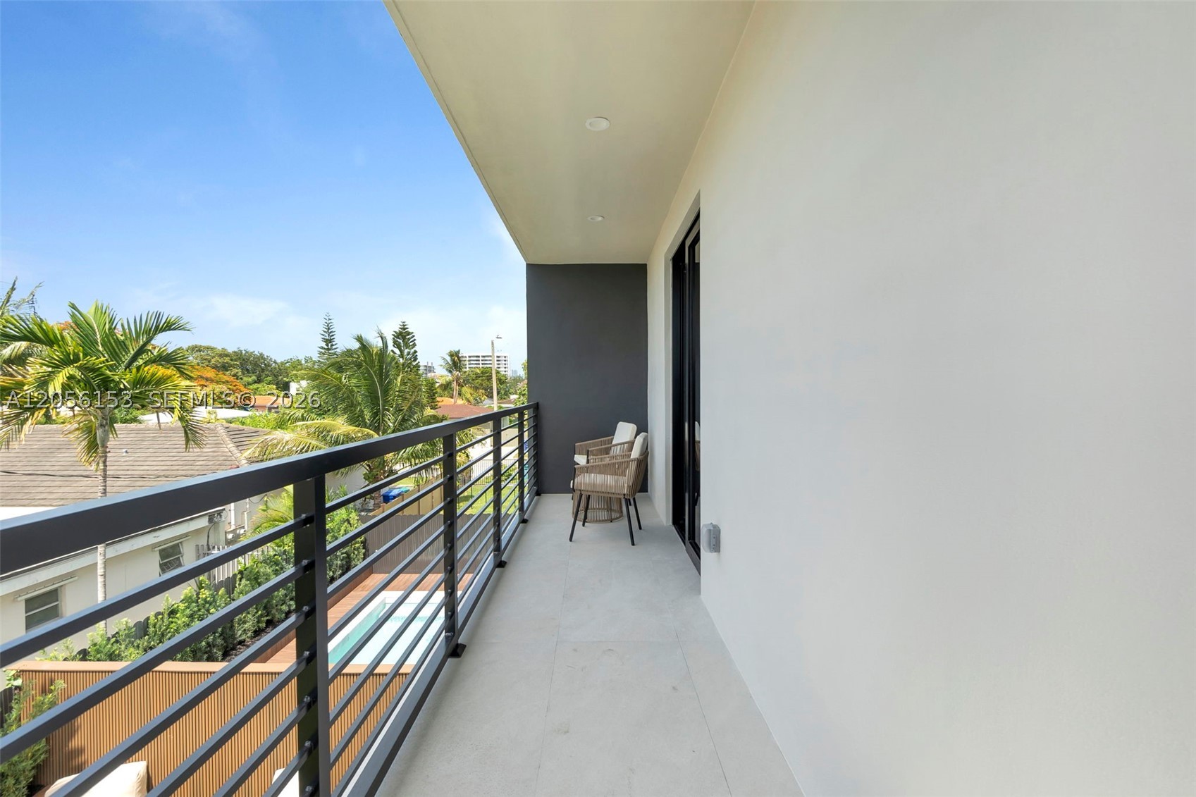 SOUTH BAY ESTATES - Residential Lease
