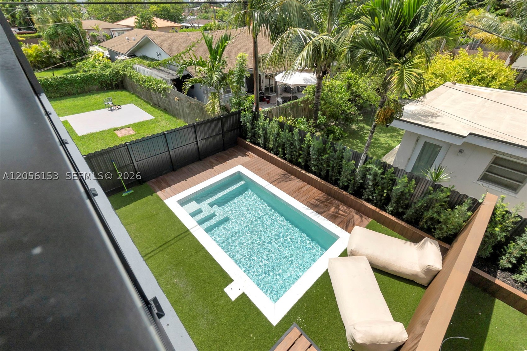 SOUTH BAY ESTATES - Residential Lease