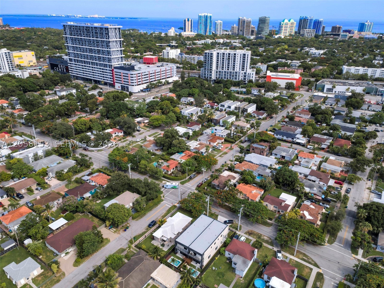 SOUTH BAY ESTATES - Residential Lease