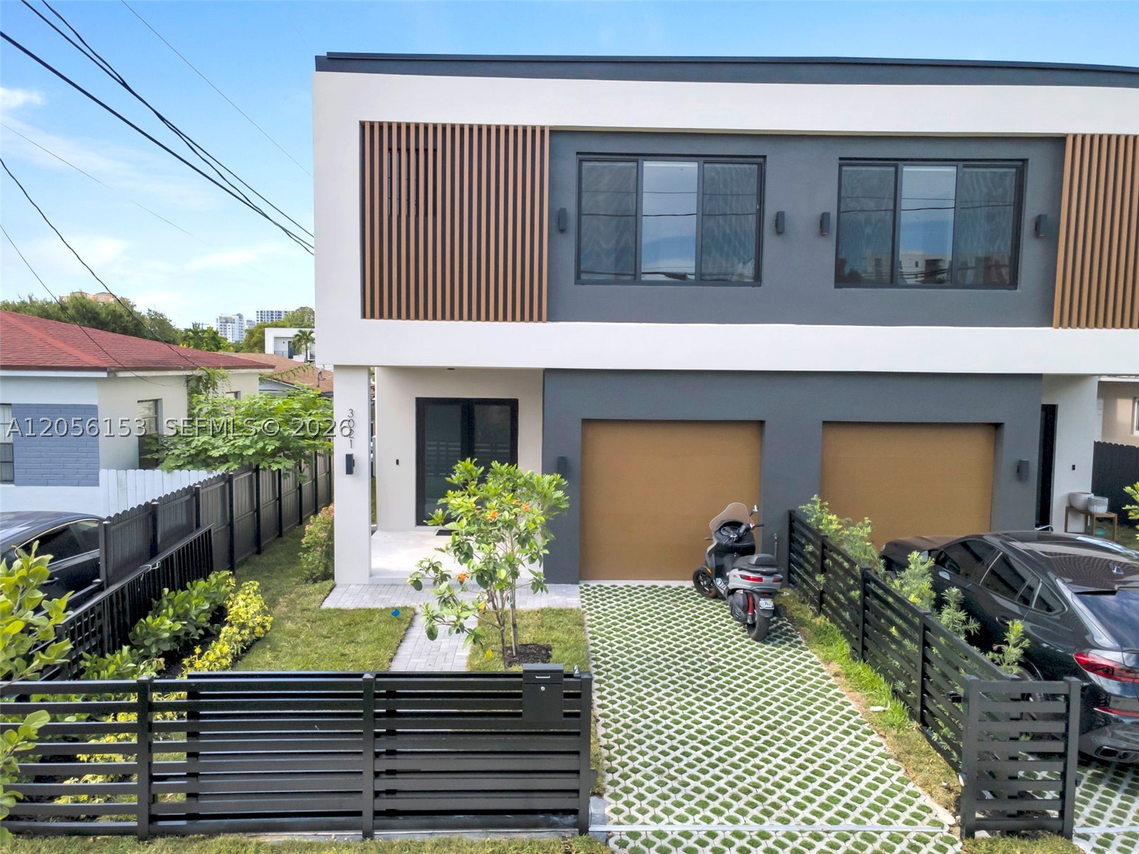 SOUTH BAY ESTATES - Residential Lease