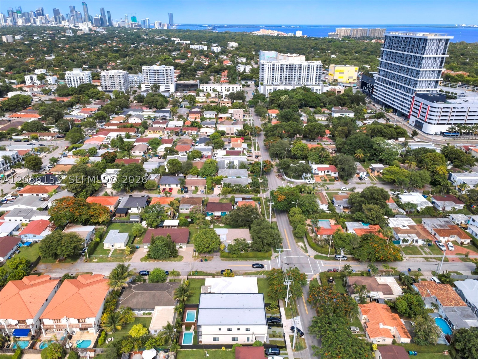 SOUTH BAY ESTATES - Residential Lease