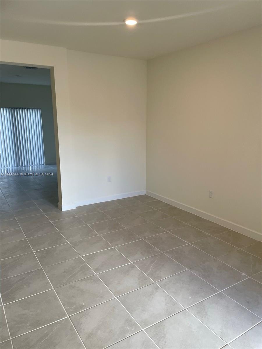 AQUABELLA NORTH - Residential