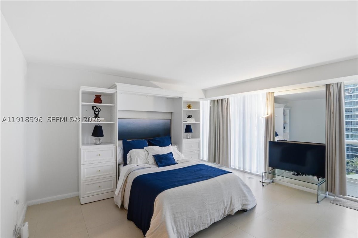 HARBOUR HOUSE - Residential