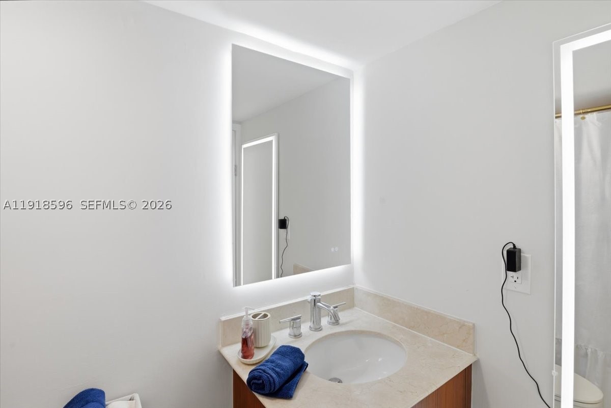 HARBOUR HOUSE - Residential