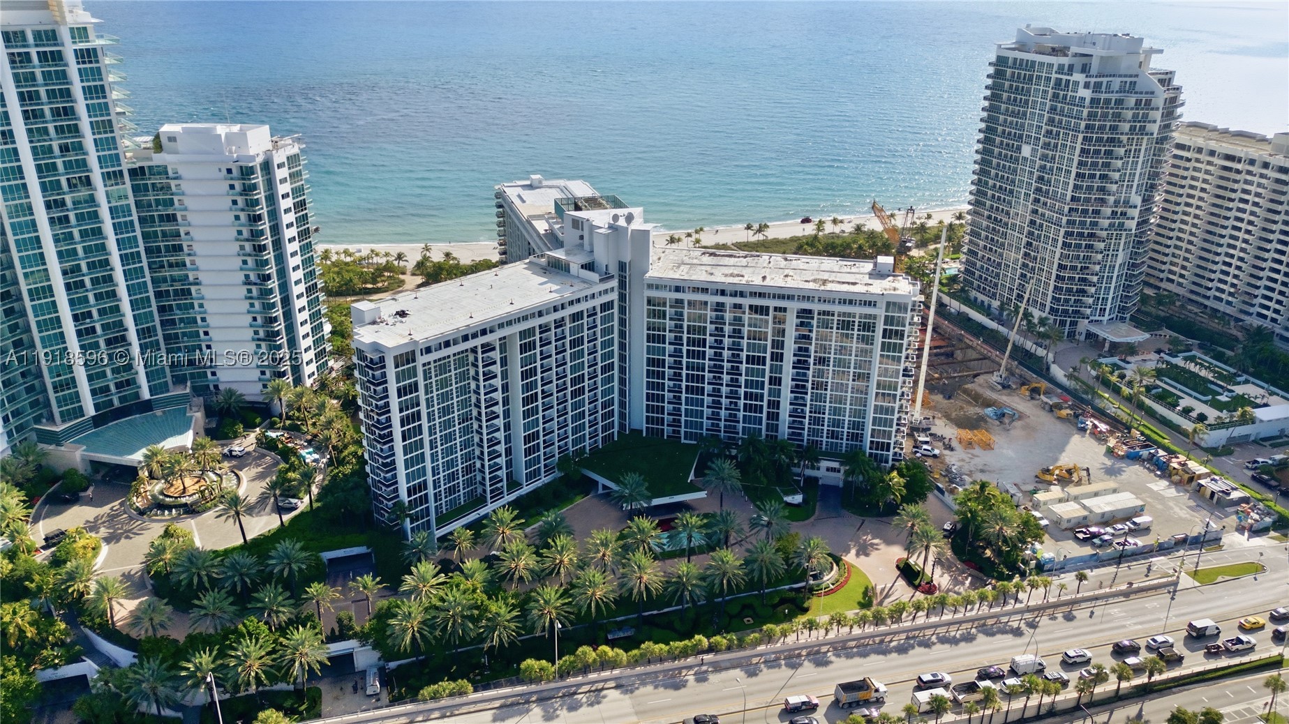 HARBOUR HOUSE - Residential