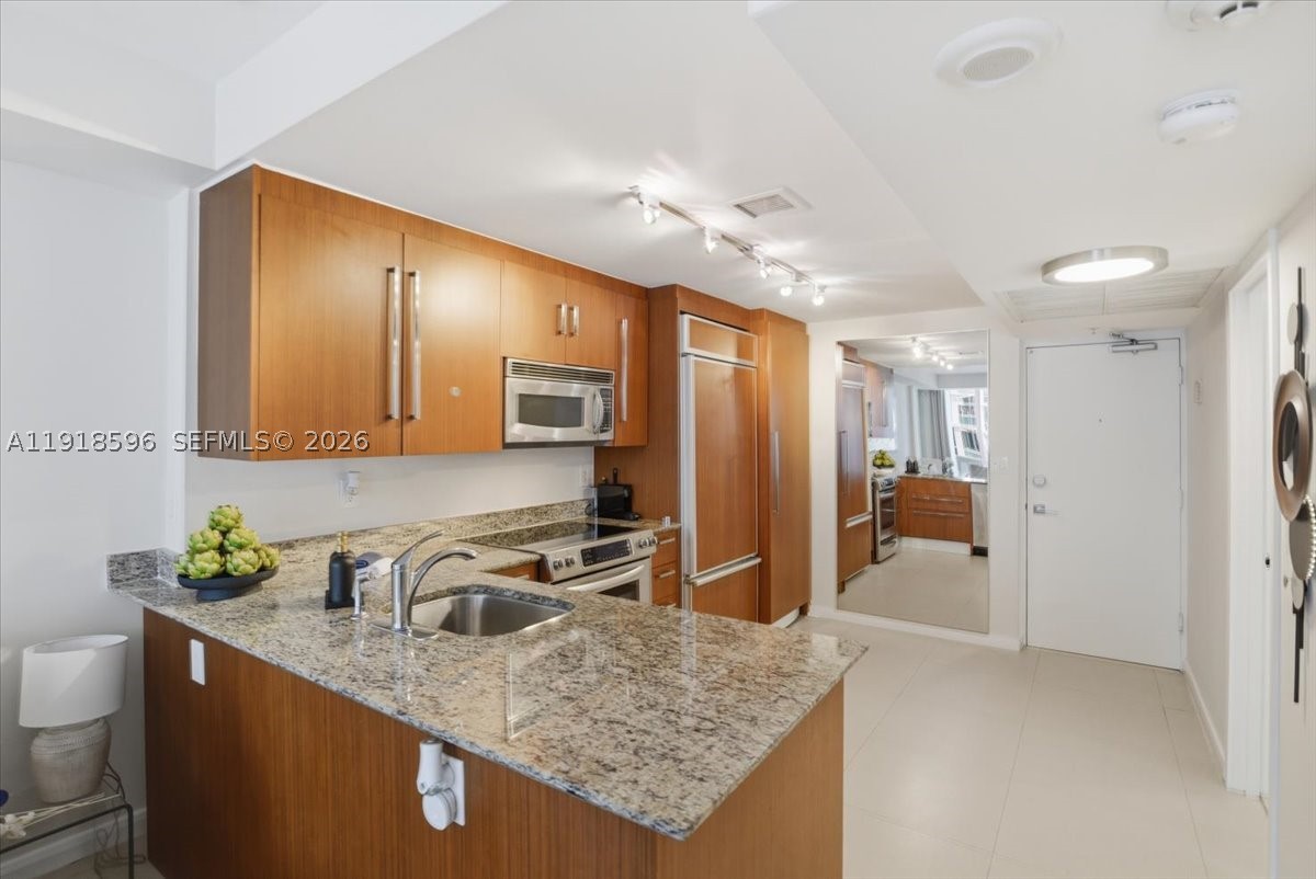 HARBOUR HOUSE - Residential