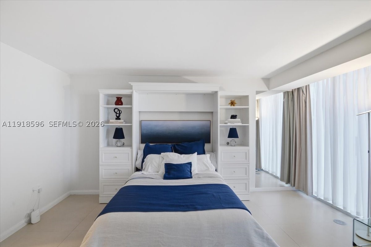 HARBOUR HOUSE - Residential