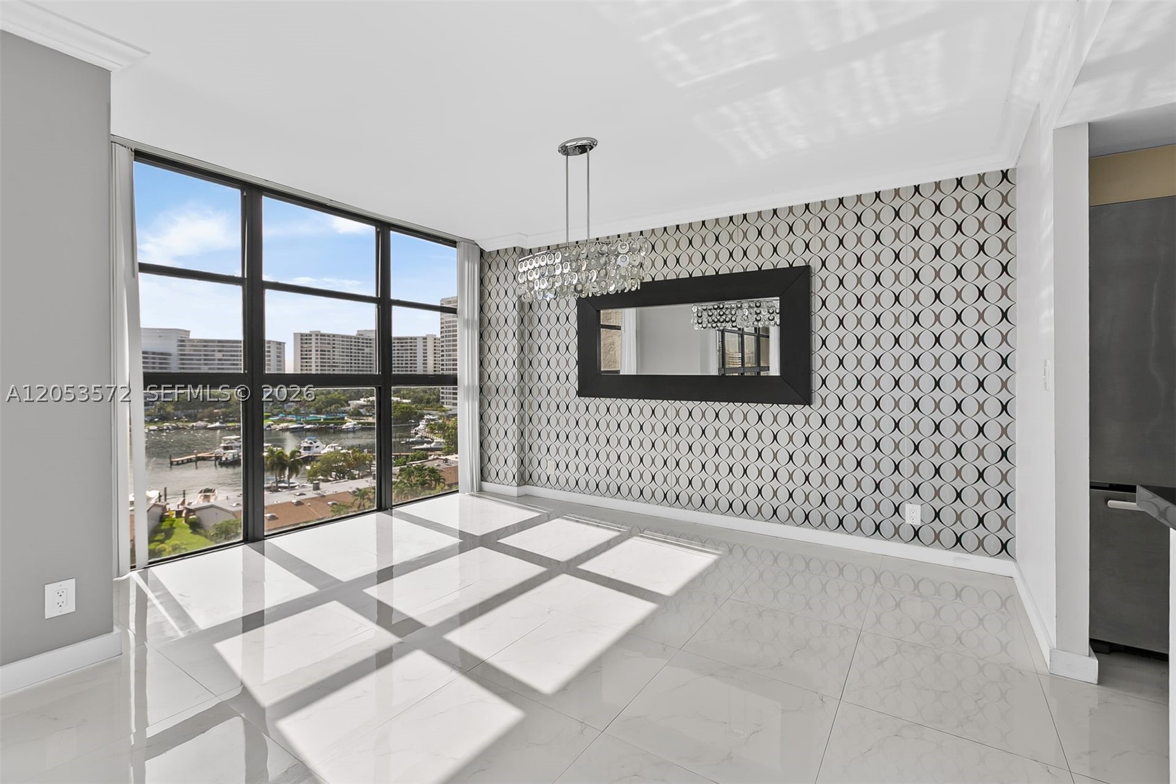 200 LESLIE CONDO - Residential
