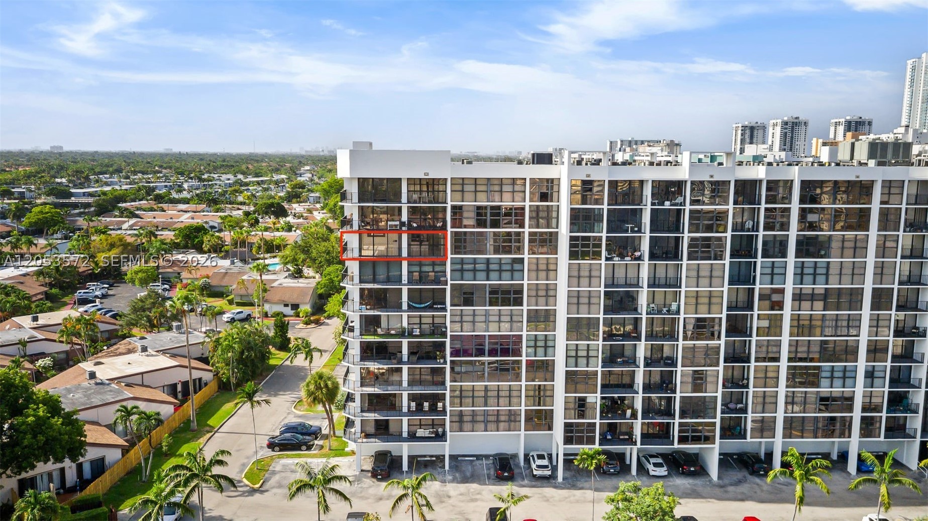 200 LESLIE CONDO - Residential