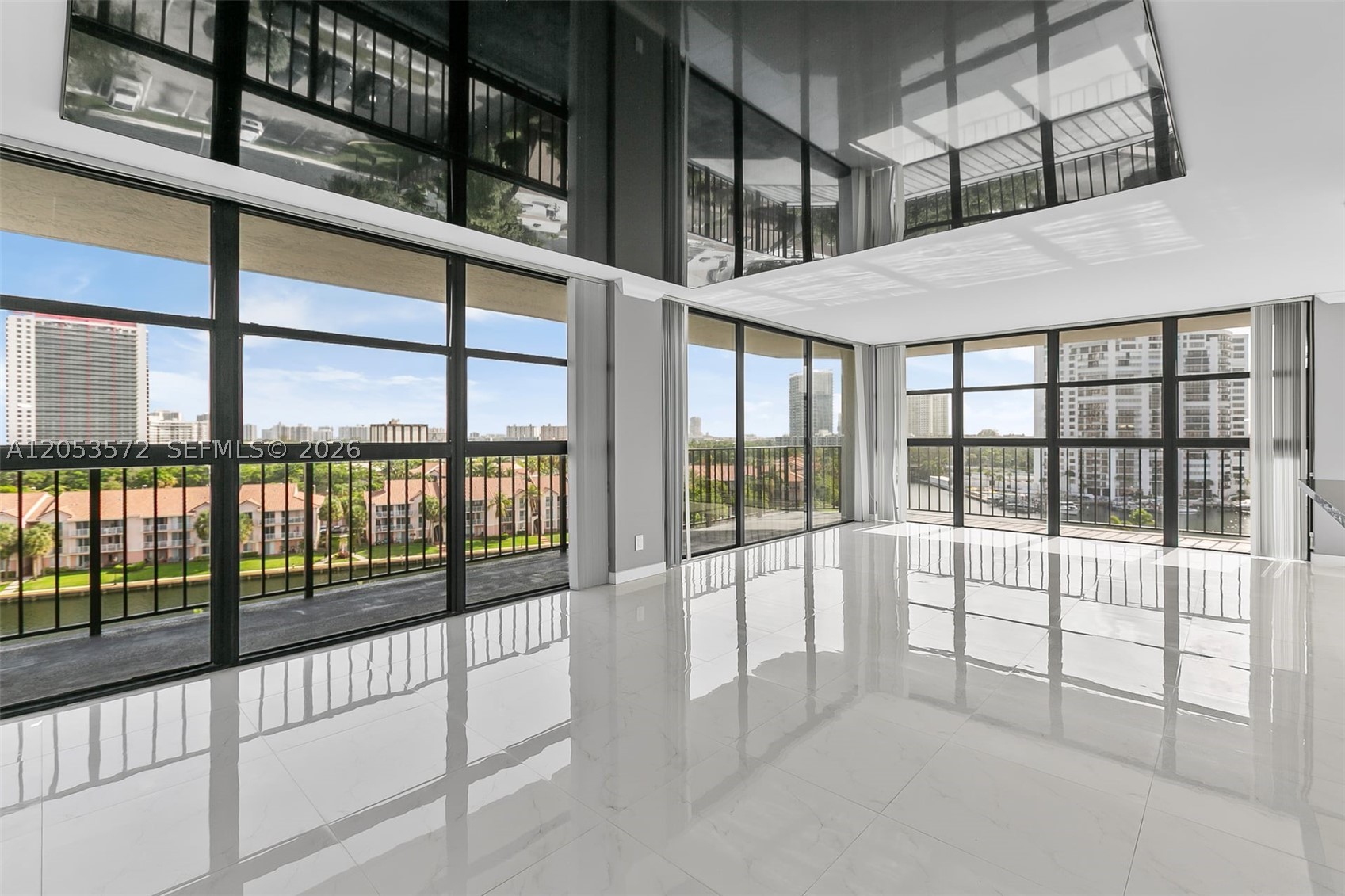 200 LESLIE CONDO - Residential