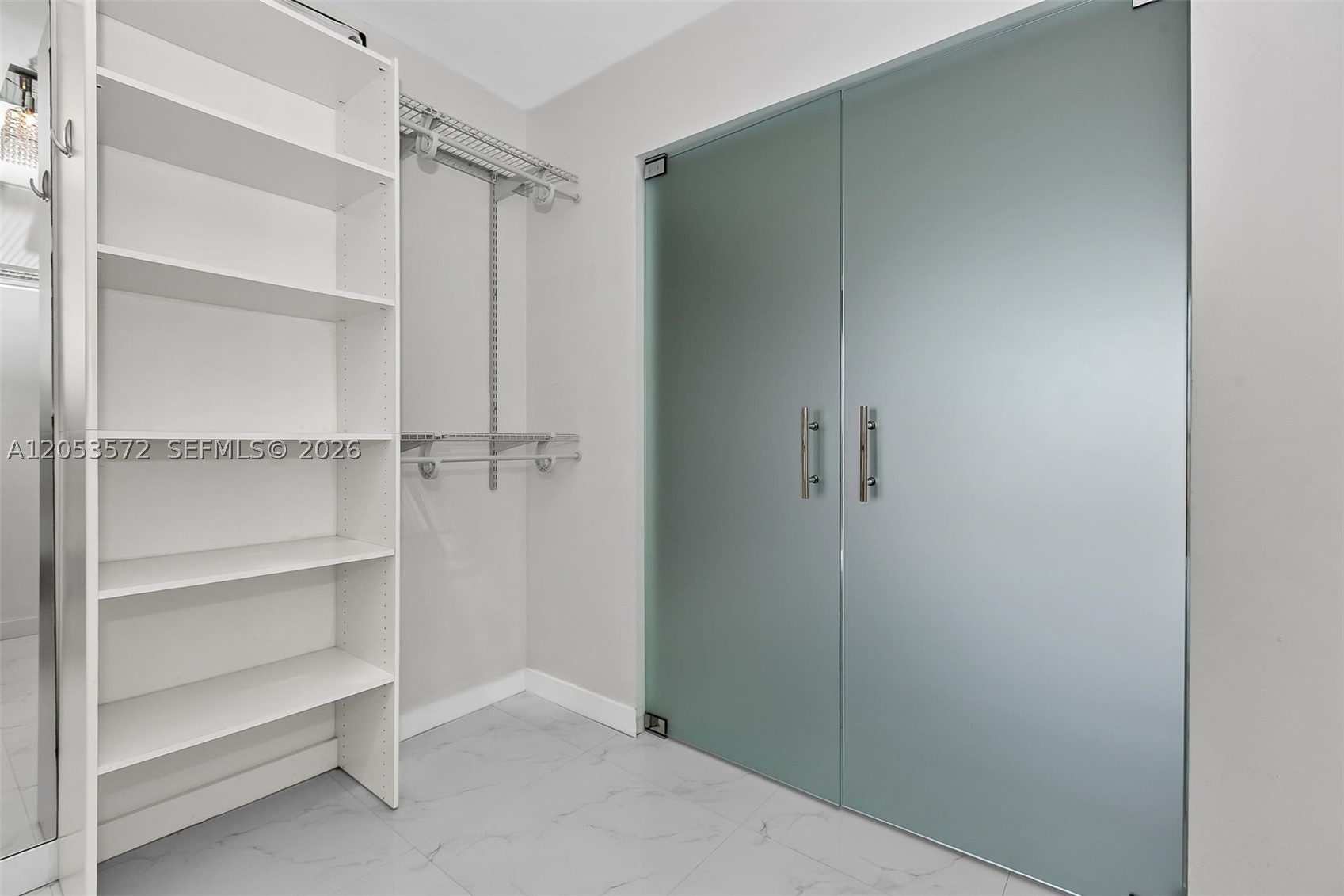 200 LESLIE CONDO - Residential
