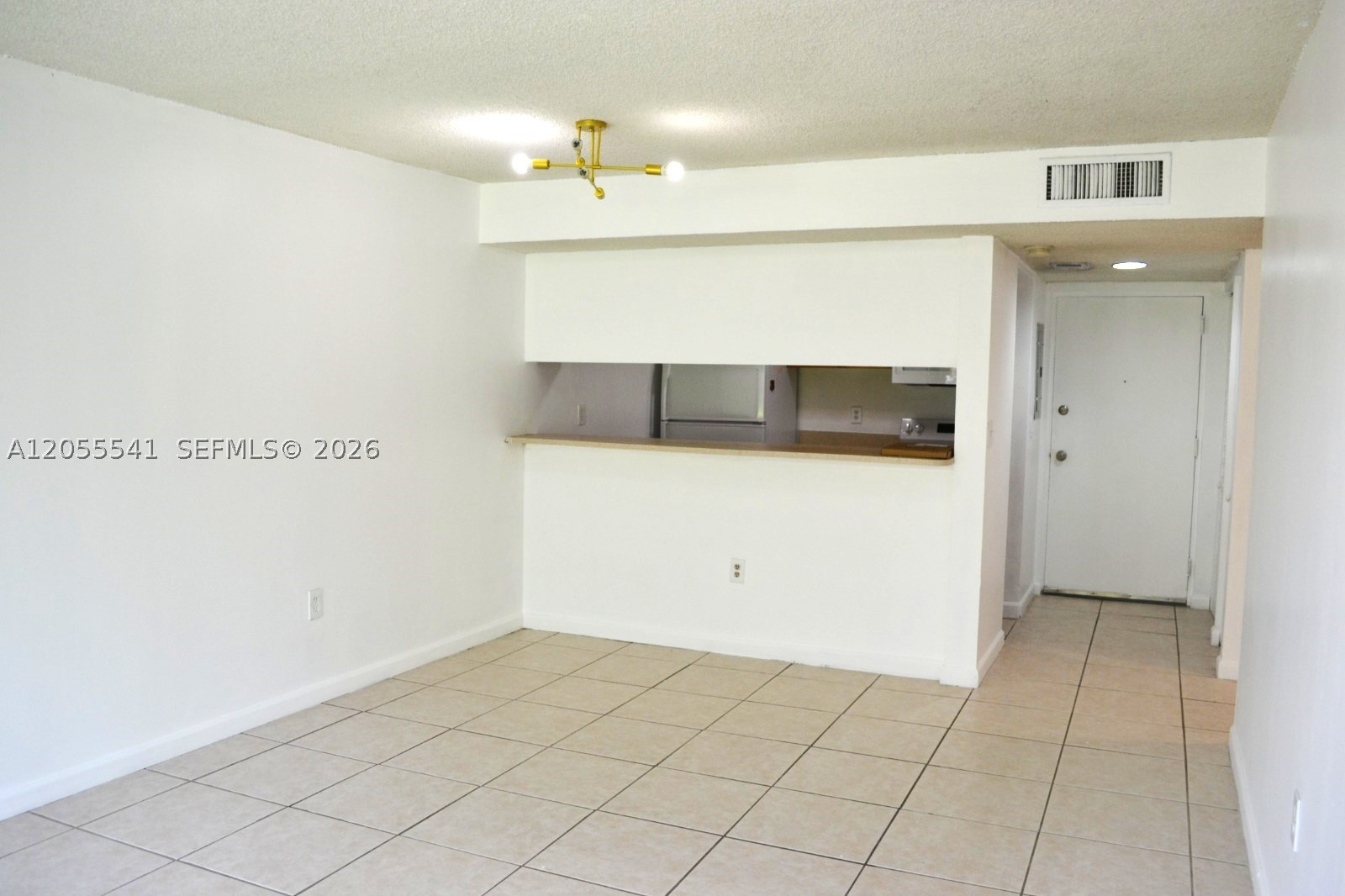 PEPPERMILL KENDALE LKS W - Residential Lease