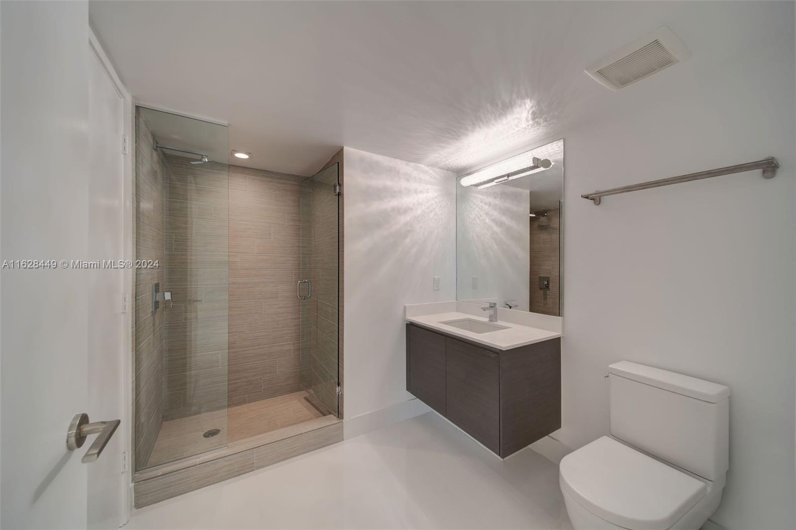 PARQUE TOWERS CONDO - Residential