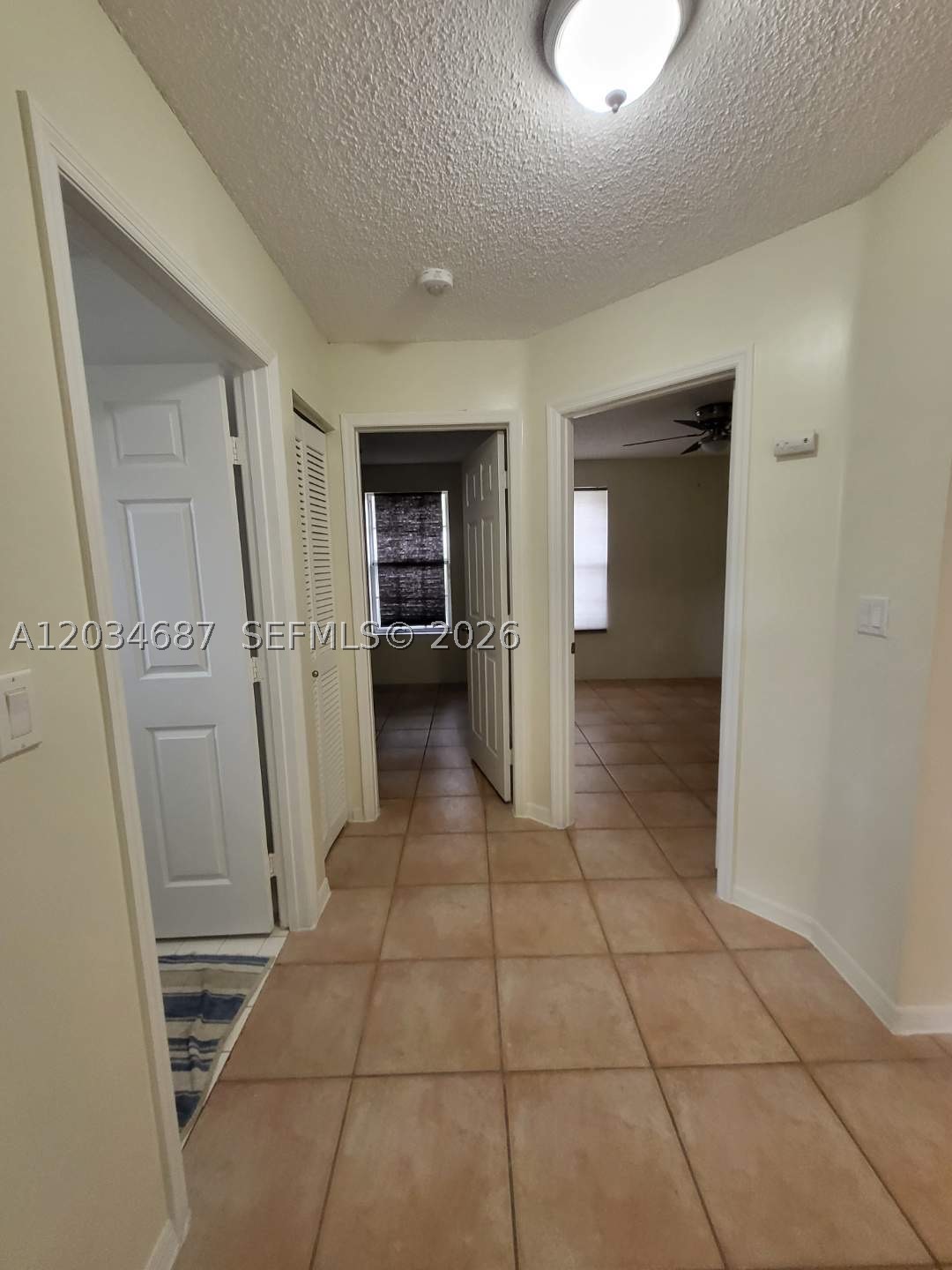 WOODS LAKE - Residential